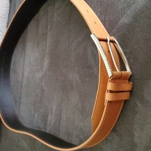Guess Women's tan leather belt